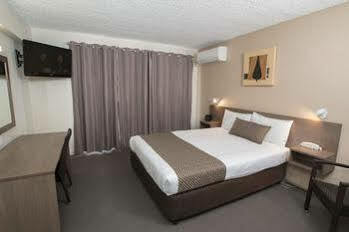 The Metropolitan Spring Hill Motel
